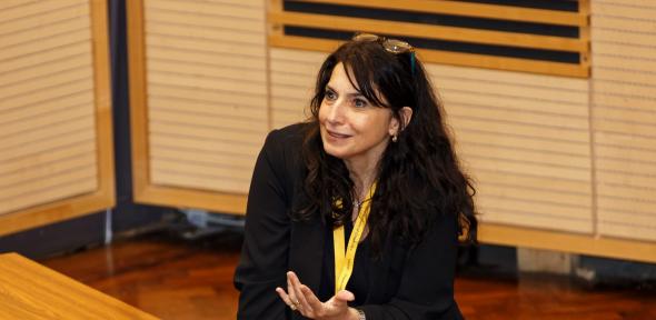 Woman gives a presentation.