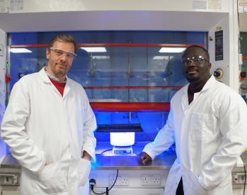 Erwin Reisner and Kay Kwarteng with the reactor. 